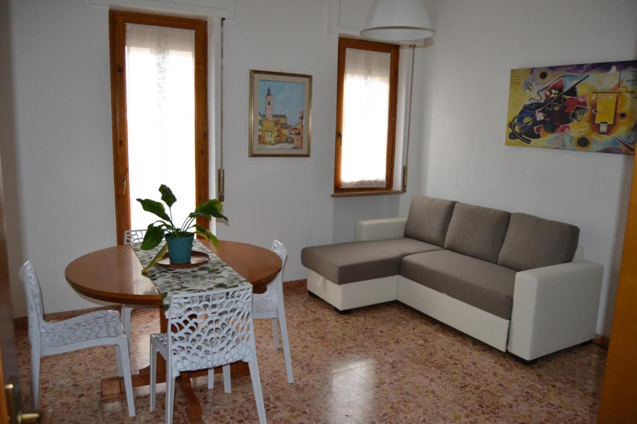 Da Fabio E Francesca - Holiday Apartment Верона Экстерьер фото